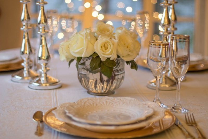 flores para decorar mesa de boda